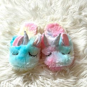 NWOT Unicorn Slippers